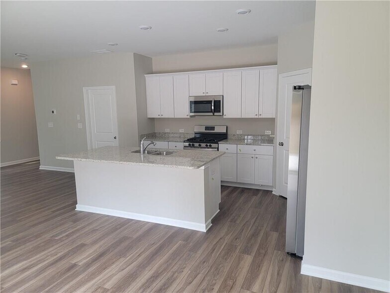Building Photo - 4217 Waxwing St