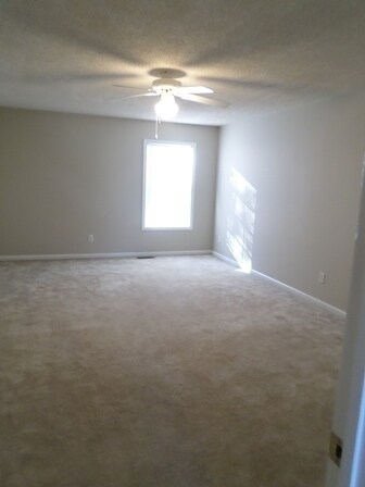 Building Photo - Foxchase Subdivision