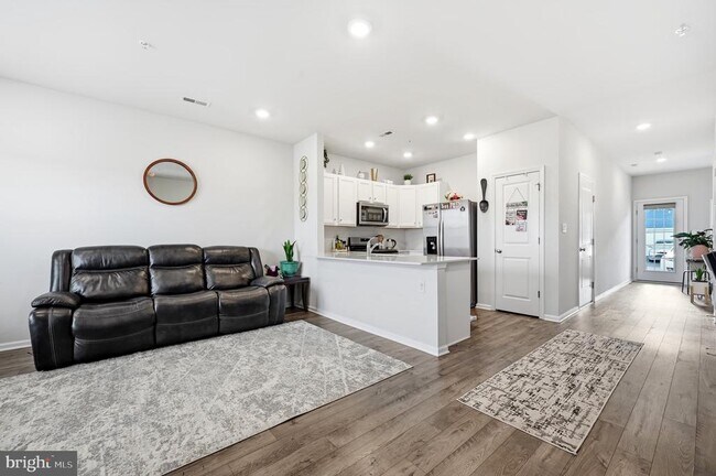 Building Photo - 189 South Harner Boulevard