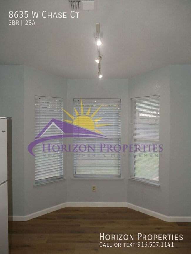 Building Photo - 8635 W Chase Ct