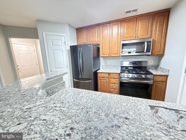 Building Photo - 21228 McFadden Square