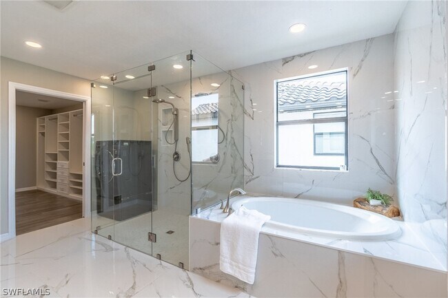 Building Photo - 1588 Vizcaya Ln