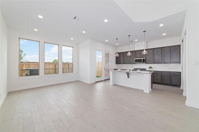 Building Photo - 6559 Scarlet Pond Ln