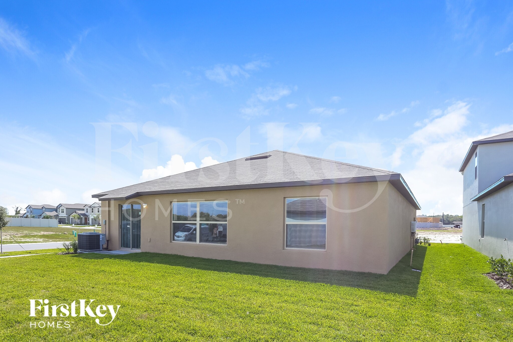 Building Photo - 5001 White Chicory Dr