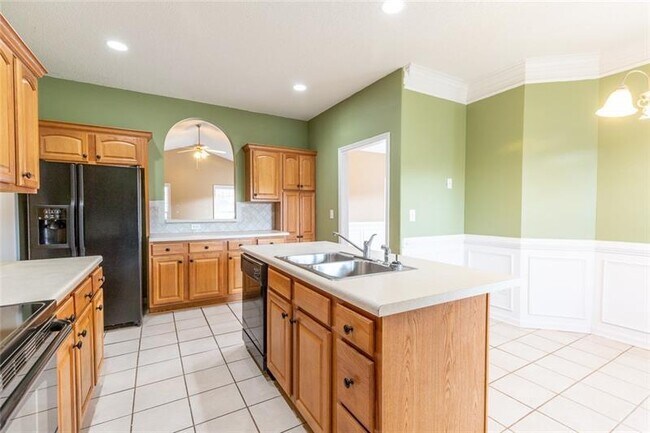 Building Photo - 300 McKendree Ct