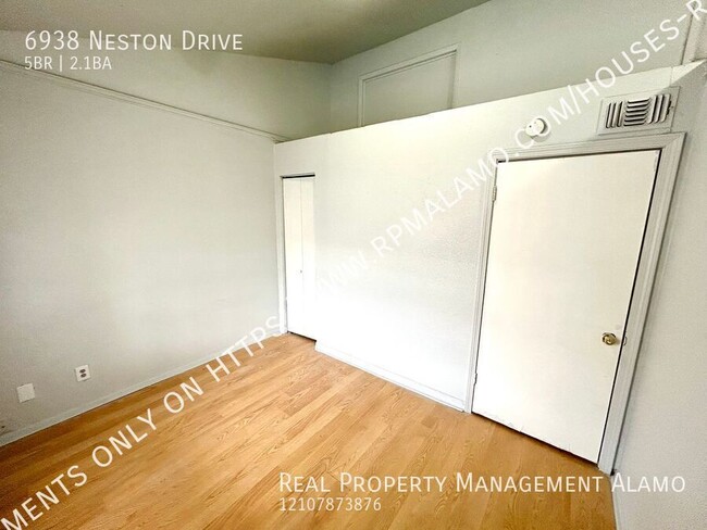 Building Photo - 6938 Neston