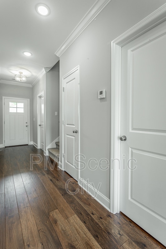 Building Photo - 591 Bellingham Dr NE