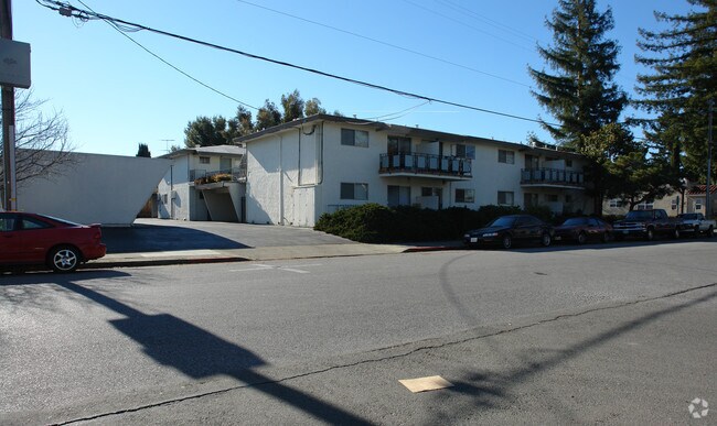 Building Photo - Rainbow Apartments