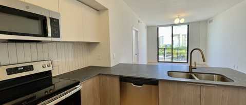 Building Photo - 11200 Biscayne Blvd