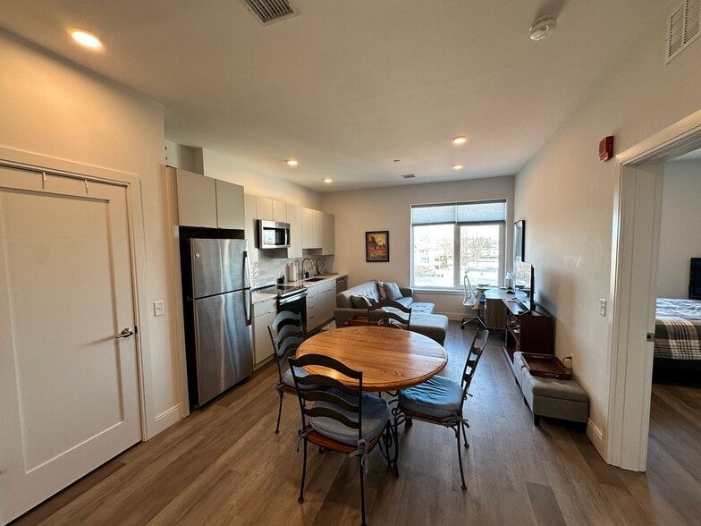 Building Photo - 951 Dorchester Ave