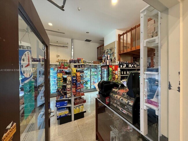 Building Photo - 888 Biscayne Blvd