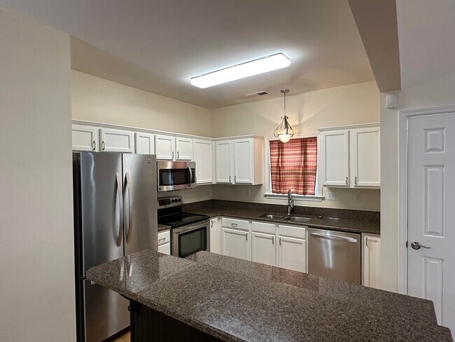 Building Photo - 1093 River Isle Dr