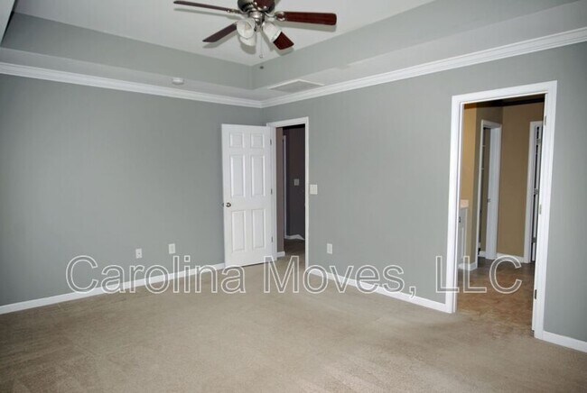 Building Photo - 689 Flintrock Dr