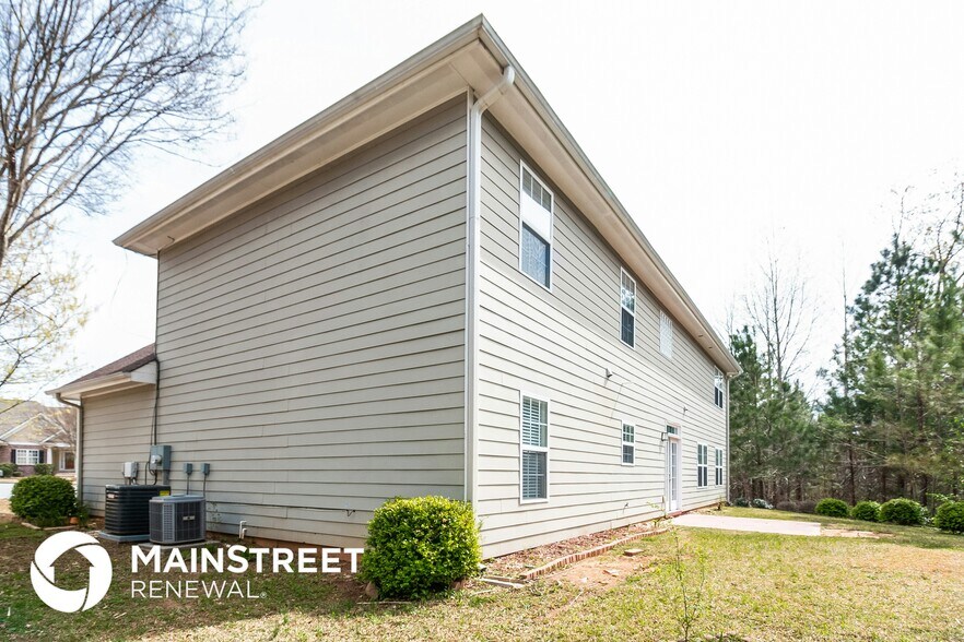 Building Photo - 2905 Hollow Trace Holw