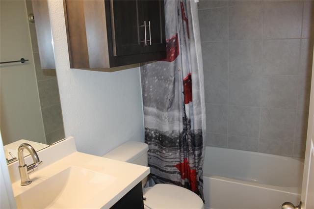 Building Photo - 6831 Verandah Wy