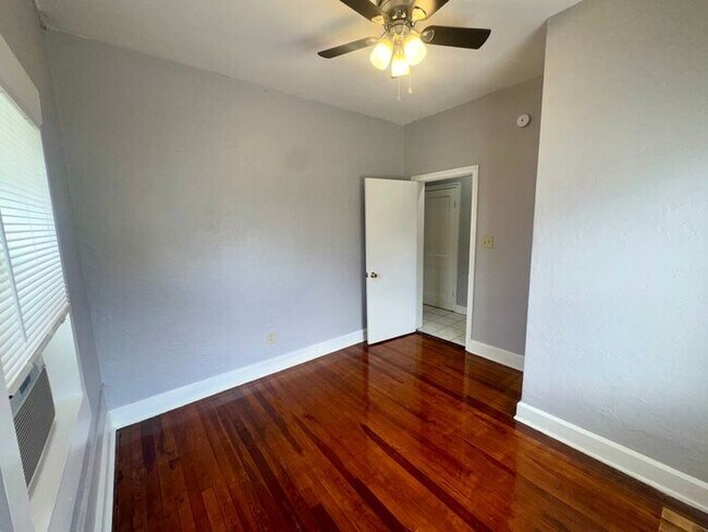 Building Photo - 2330 Fern Creek Ave #A Orlando FL 32806