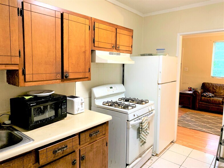 Building Photo - 1036 State St NW