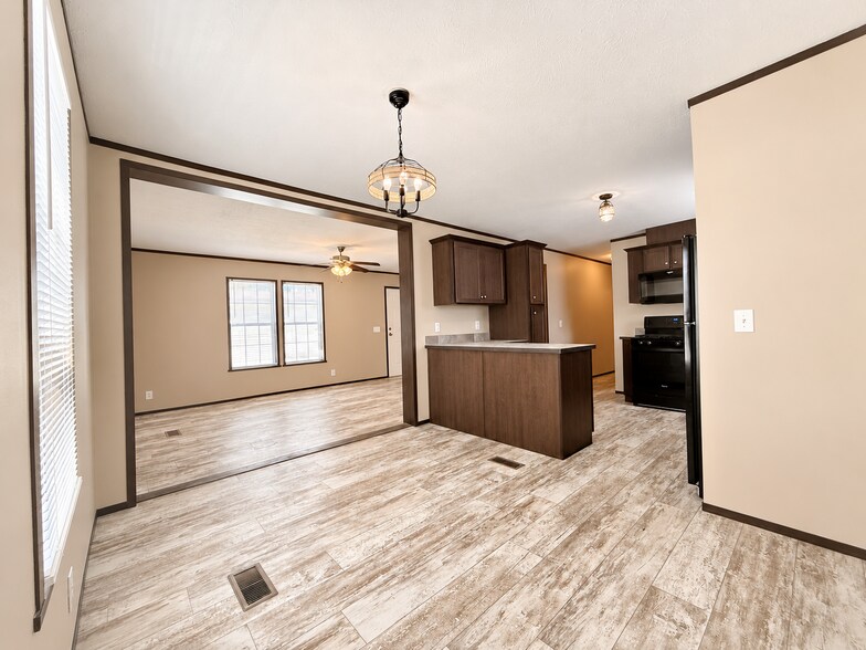 Building Photo - 11747 Cascade Cir