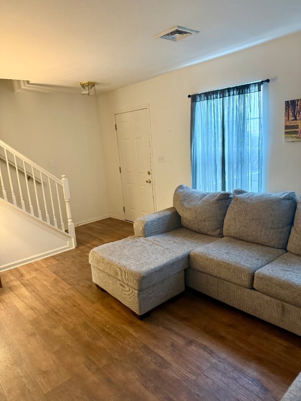 Building Photo - 368 Cherry St