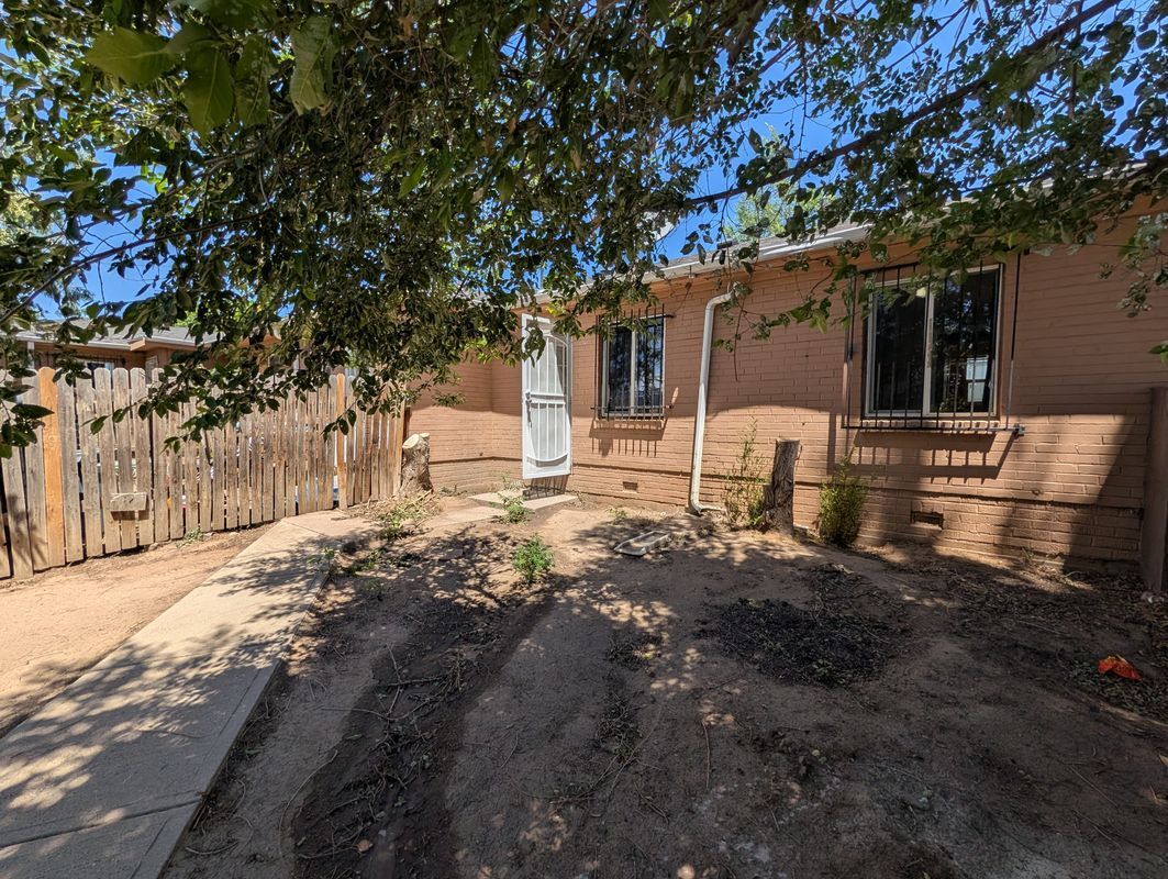Building Photo - 1523 Uinta St