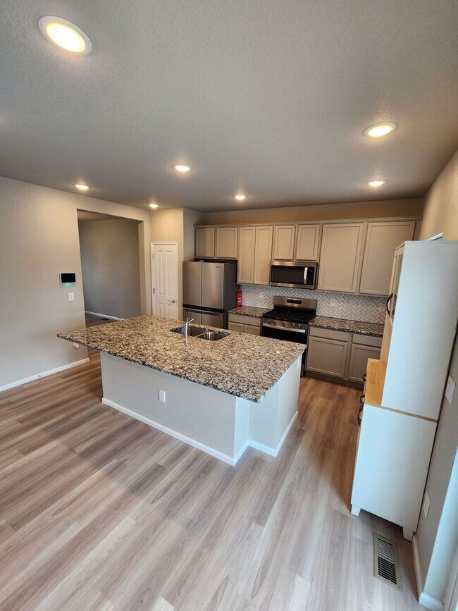 Building Photo - Beautiful Home in Meridian Ranch