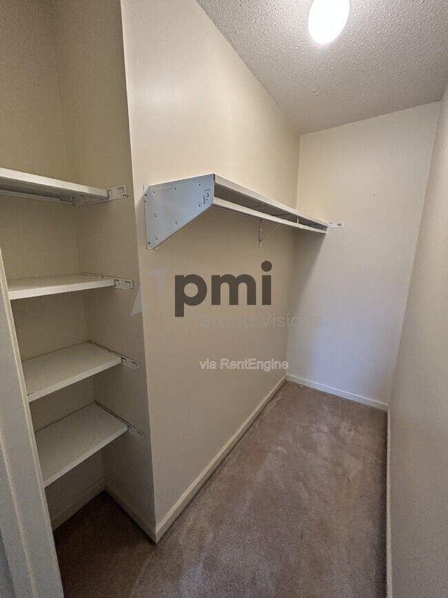 Building Photo - 1306 Arthur Ave