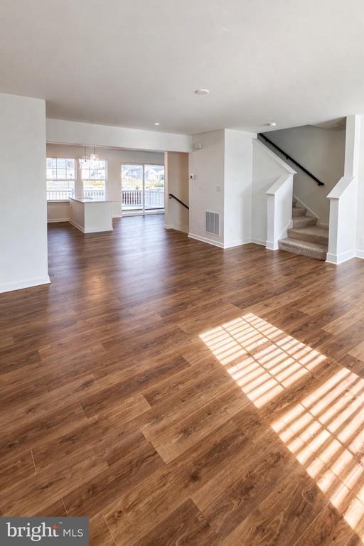 Building Photo - 58 Bolingbroke Wy