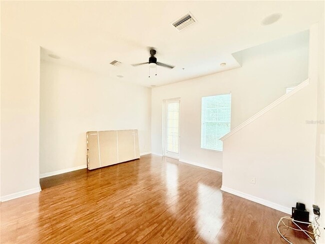 Building Photo - 956 Sombra St