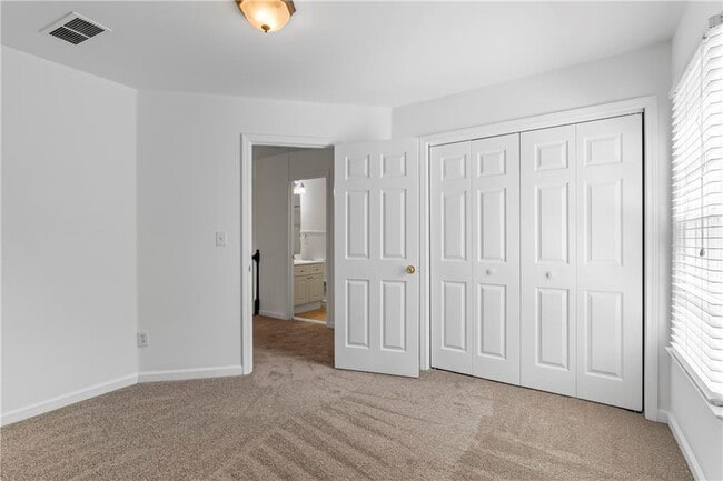 Building Photo - 1249 McLendon Dr
