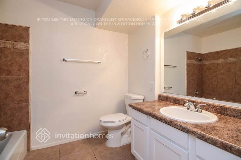 Building Photo - 208 W McLellan Rd