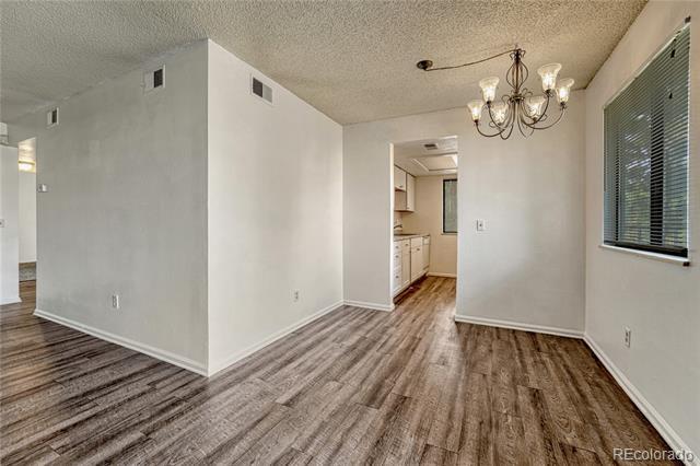 Building Photo - 491 S Kalispell Way