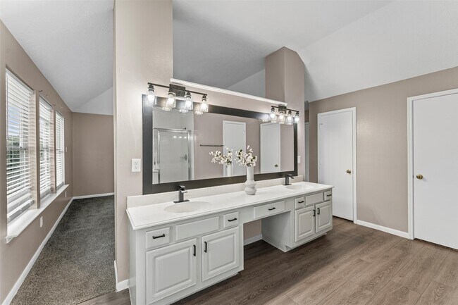 Building Photo - 14334 Cypress Meadow Dr