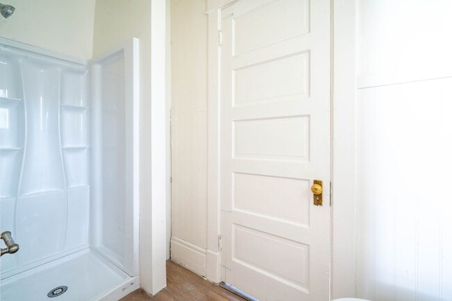 Building Photo - Stunning 1910 Historic Home