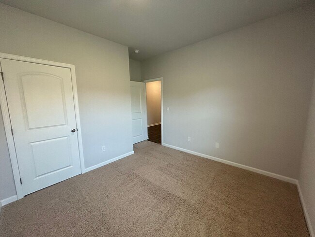 Building Photo - Welcome Home!