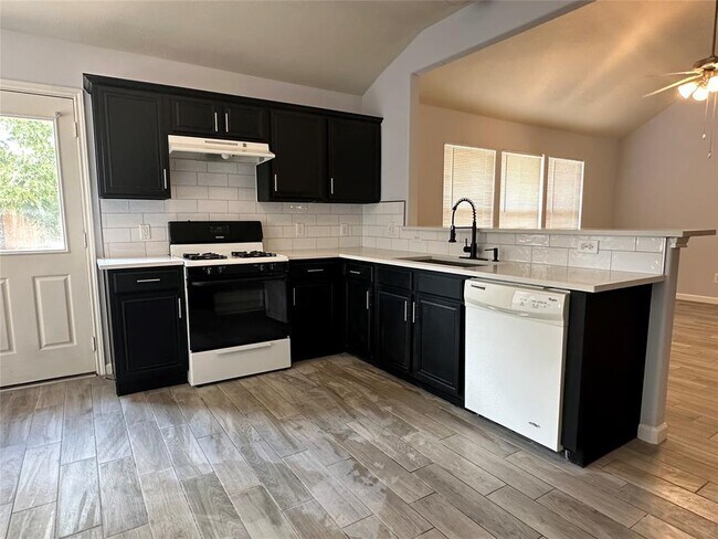 Building Photo - 4735 Ivy Meadow Ln