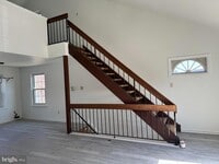 Building Photo - 632B Palmer Ln