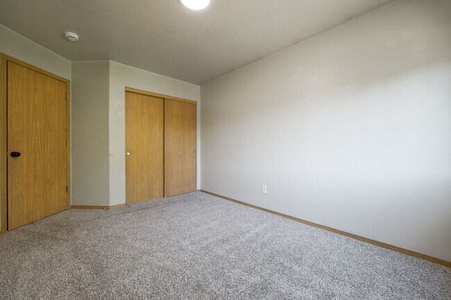 Building Photo - 4bed/2.5 Bathroom house - SE Portland