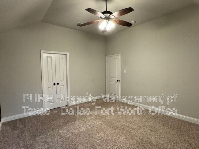 Building Photo - 1612 Town Creek Cir