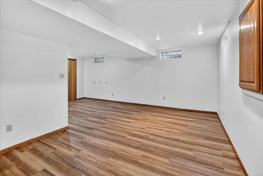 Building Photo - 1014 N Westfield Rd