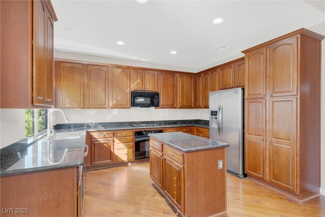 Building Photo - 11837 Luna Del Mar Ln