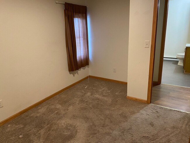 Building Photo - 2 bed 1 bath Single Family Home in Wausau