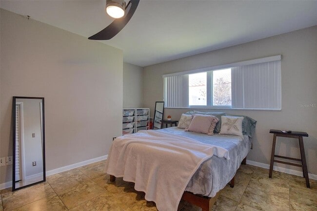 Building Photo - 2315 Minneola Rd