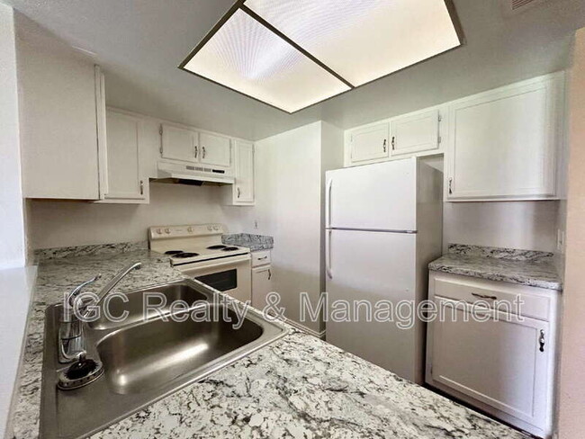 Building Photo - 1040 Ellen Ct
