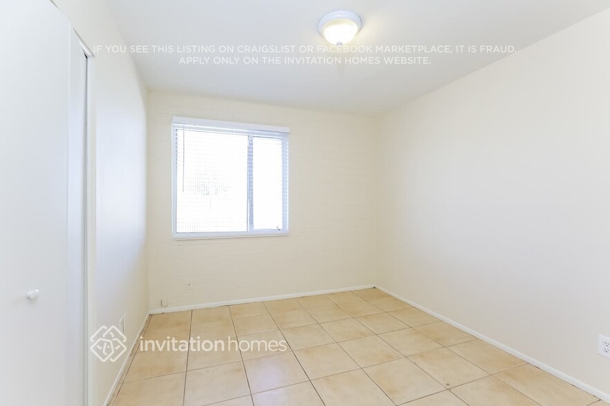 Building Photo - 5611 N 65th Ave