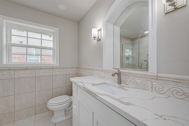 Building Photo - 5622 Valkeith Dr