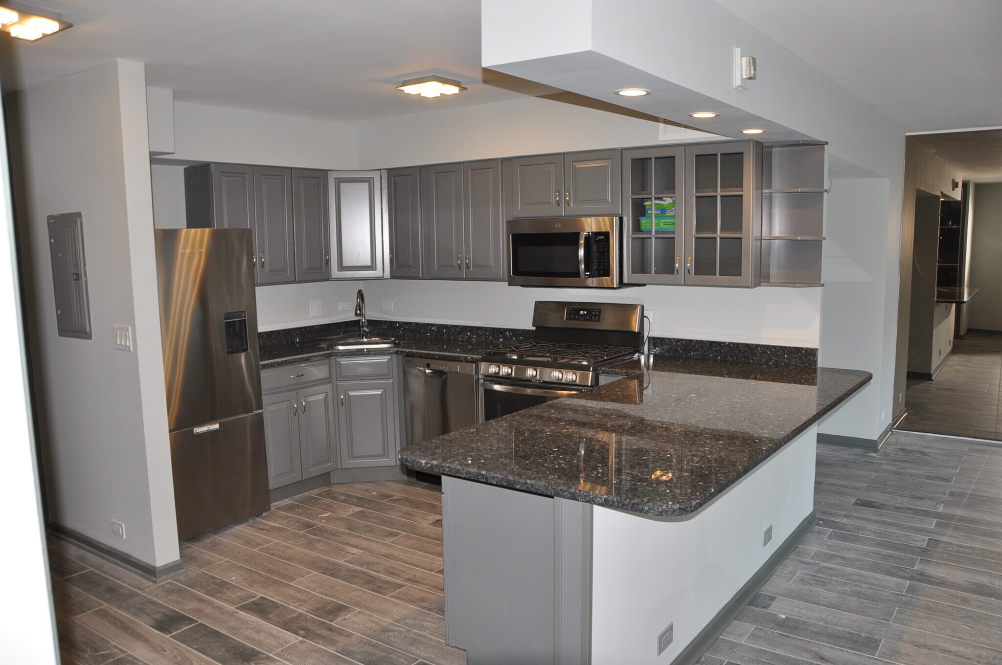 Kitchen - 1000 N Lake Shore Dr