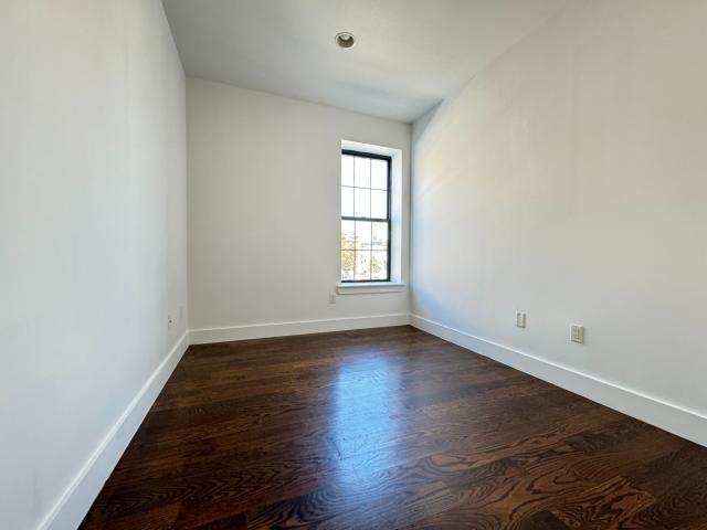 Building Photo - 4 bedroom in Brooklyn NY 11226