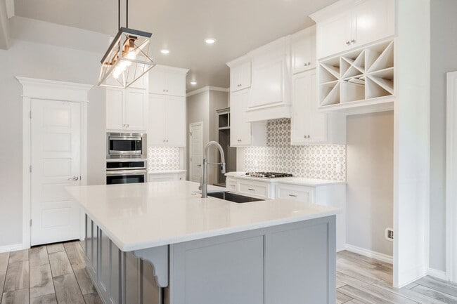 Building Photo - 3320 NW 187 Ter