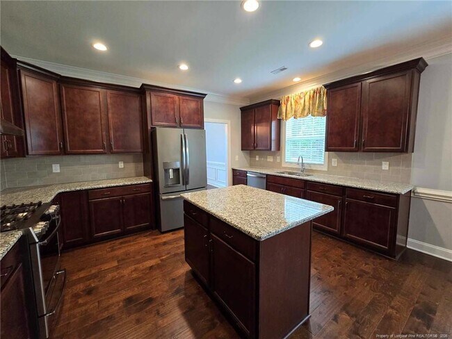 Building Photo - 3709 Linton Ct