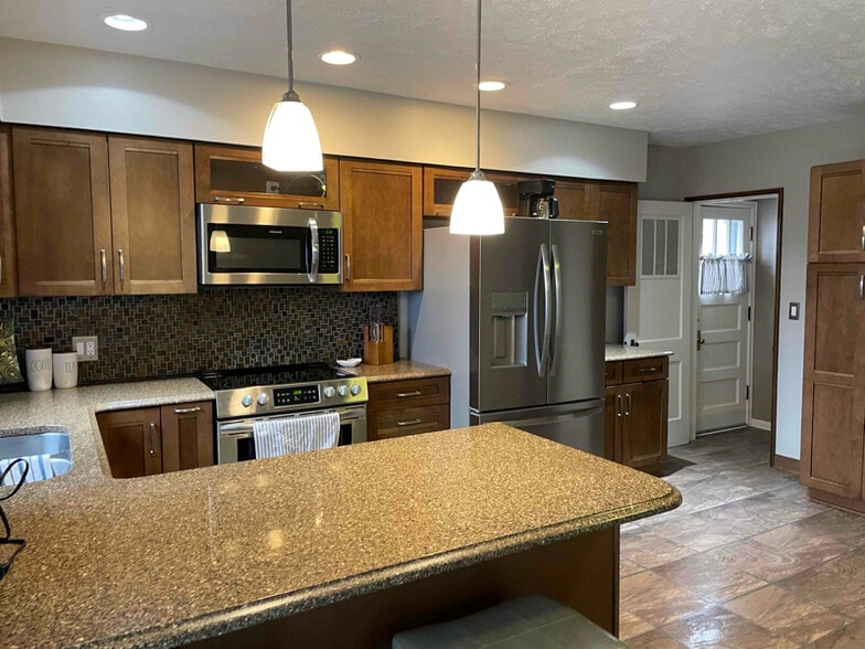 Building Photo - 4544 Mason St